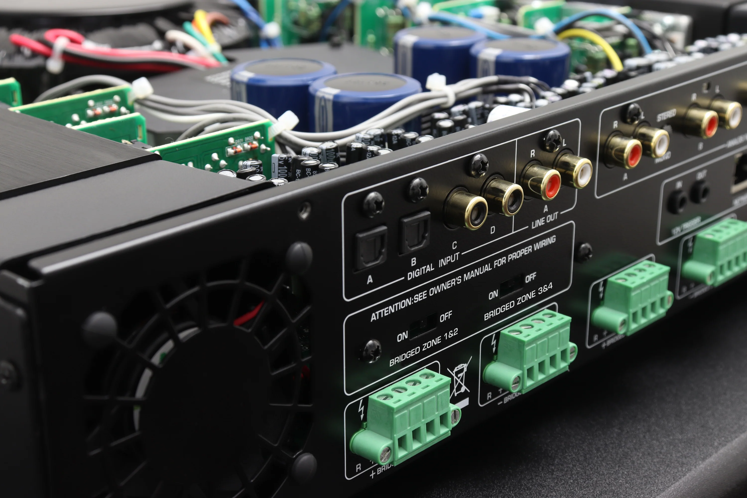 C8+ Custom Installation Amplifier - Image 4