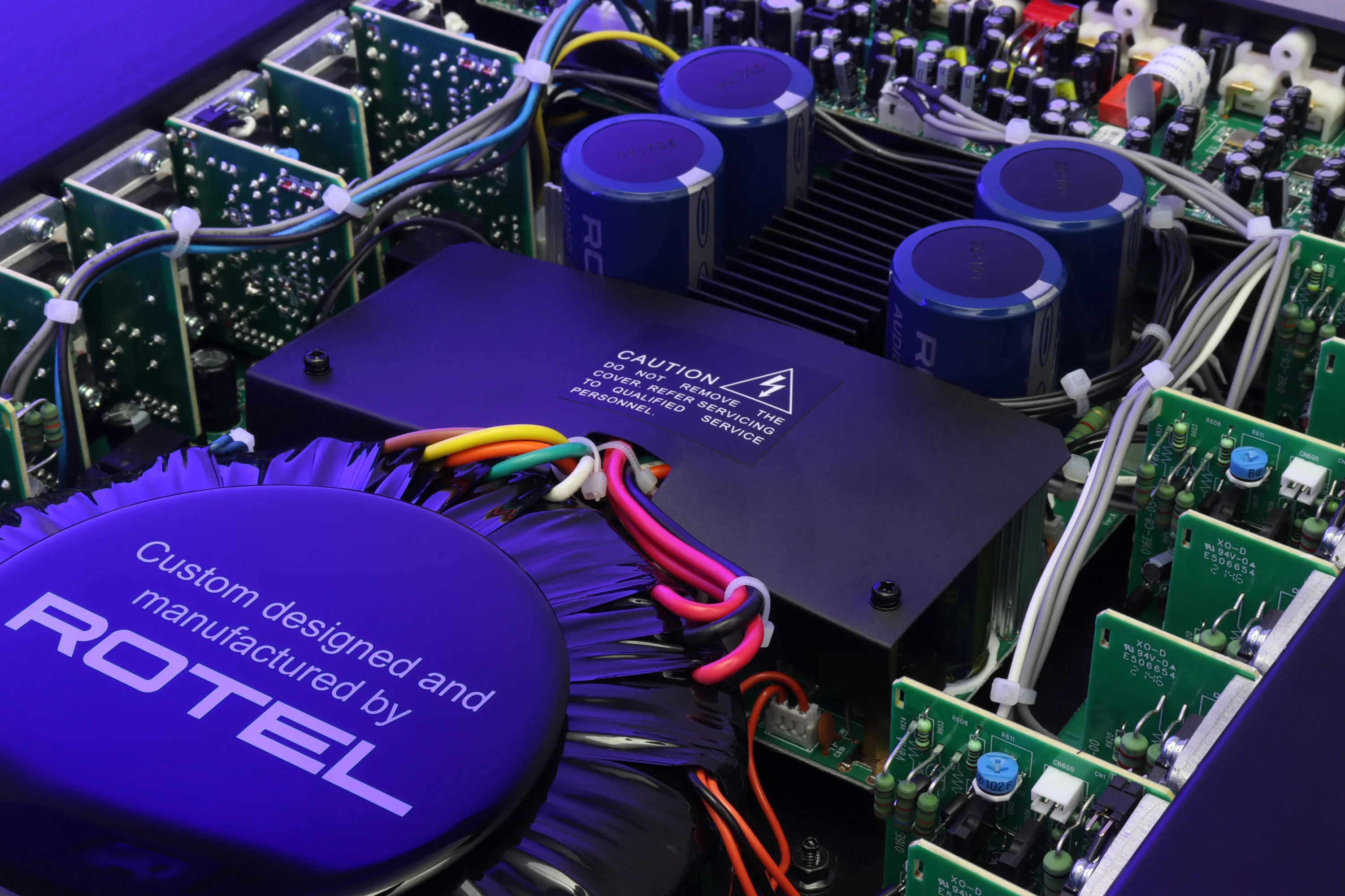 C8 Custom Installation Amplifier - Image 4